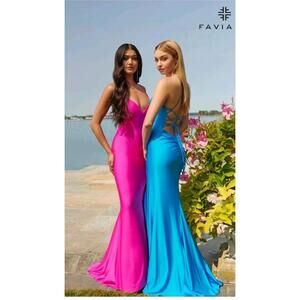 NWT Faviana Blue Corset Gown Train Low Back Size  8